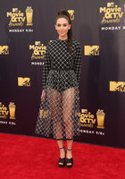 Alison Brie mug #G1565828