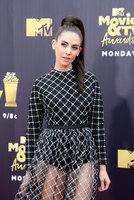 Alison Brie mug #G1565840