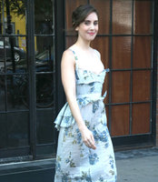 Alison Brie mug #G1565847