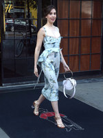 Alison Brie longsleeve t-shirt #3323758