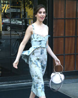 Alison Brie Sweatshirt #3323786