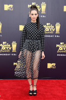 Alison Brie longsleeve t-shirt #3323807