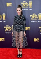 Alison Brie mug #G1565915