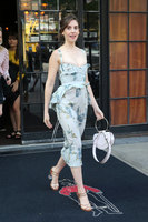 Alison Brie mug #G1565922