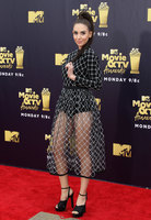 Alison Brie longsleeve t-shirt #3323836