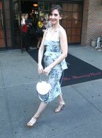 Alison Brie mug #G1565936