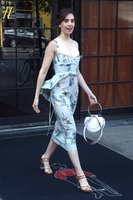 Alison Brie mug #G1565959