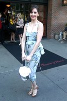 Alison Brie mug #G1565999