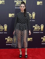 Alison Brie longsleeve t-shirt #3323913