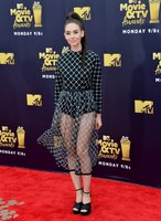 Alison Brie mug #G1566016