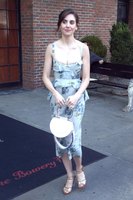 Alison Brie mug #G1566024