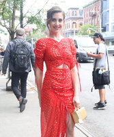 Alison Brie mug #G1566037