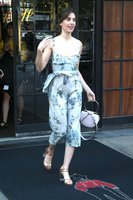 Alison Brie tote bag #G1566046