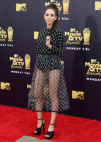 Alison Brie longsleeve t-shirt #3323960