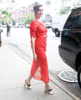 Alison Brie longsleeve t-shirt #3363577