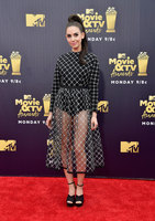 Alison Brie mug #G1605885