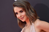 Alison Brie longsleeve t-shirt #3721127