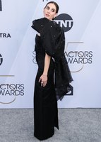 Alison Brie mug #G2399508