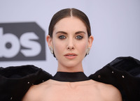 Alison Brie longsleeve t-shirt #3782322