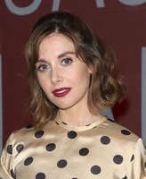 Alison Brie mug #G2461113