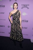 Alison Brie longsleeve t-shirt #3943227