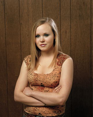 Alison Pill Mouse Pad 3662602