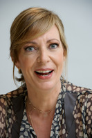 Allison Janney Sweatshirt #2275261