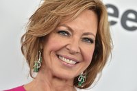 Allison Janney Sweatshirt #3155736