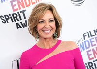 Allison Janney Sweatshirt #3155945