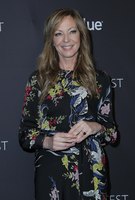 Allison Janney Sweatshirt #3206098