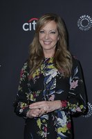 Allison Janney t-shirt #3206105
