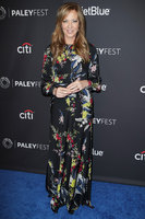 Allison Janney t-shirt #3206112