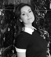 Alyssa Milano Tank Top #2071649