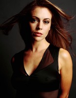 Alyssa Milano Longsleeve T-shirt #2071652