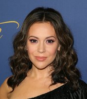 Alyssa Milano t-shirt #3780008