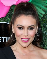 Alyssa Milano Longsleeve T-shirt #3842032