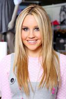 Amanda Bynes mug #G369699