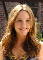 Amanda Bynes Sweatshirt #2271493