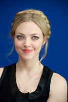 Amanda Seyfried t-shirt #2244648