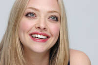 Amanda Seyfried magic mug #G624495