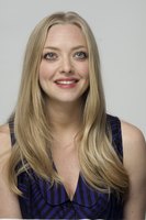 Amanda Seyfried mug #G624543