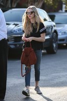 Amanda Seyfried Sweatshirt #3069492