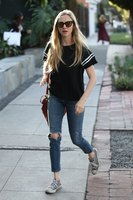 Amanda Seyfried Longsleeve T-shirt #3069507