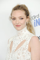 Amanda Seyfried Longsleeve T-shirt #3122286