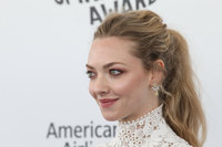 Amanda Seyfried mug #G1364625