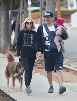 Amanda Seyfried Longsleeve T-shirt #3171359