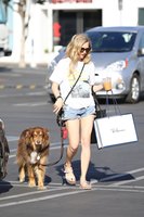 Amanda Seyfried Sweatshirt #3171368