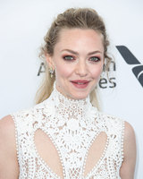 Amanda Seyfried hoodie #3180085