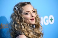 Amanda Seyfried hoodie #3180194