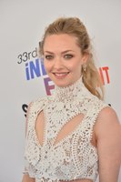 Amanda Seyfried Sweatshirt #3180207
